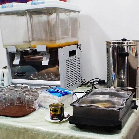 Econo Lodge Dar-es-Salaam Eksteriør bilde
