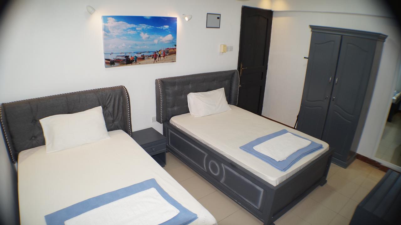 Econo Lodge Dar-es-Salaam Eksteriør bilde