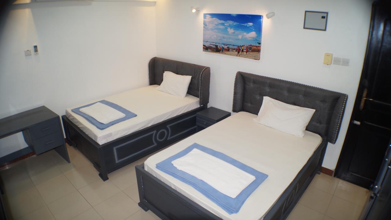 Econo Lodge Dar-es-Salaam Eksteriør bilde