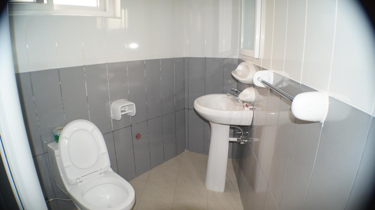 Econo Lodge Dar-es-Salaam Eksteriør bilde